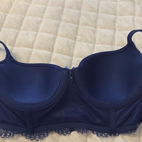 Victorias Secret Body by Victoria Lined Demi Bra 34C - Picture 5 of 5